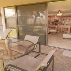 Remodeled One bd Ocean, AC,wifi, pool  A105