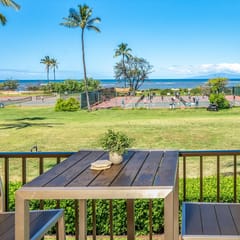 Remodeled One BD Ocean, AC,wifi, pool D202