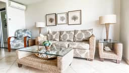 Remodeled One bd Ocean, AC,wifi, pool  A105 - Image 4