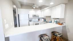 One Bd ocean view, Budget price, wifi, pool, A206 - Image 2