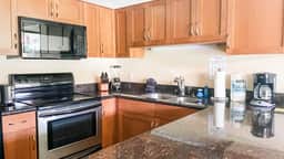 One Bd Grd Fl, AC, wifi, Pool, Hot Tub B104 - Image 5