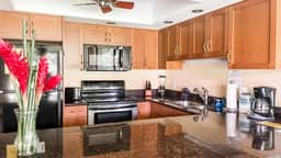 One Bd Grd Fl, AC, wifi, Pool, Hot Tub B104 - Image 4