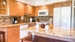 Two Bd Grd Fl, wifi, pool, hot tub B112 - Image 5