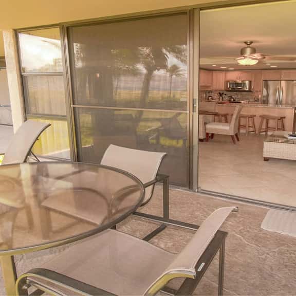 Remodeled One bd Ocean, AC,wifi, pool A105 - Image 1