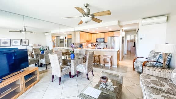 Remodeled One bd Ocean, AC,wifi, pool  A105 - Image 5