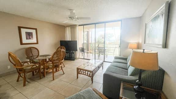 One Bd ocean view, Budget price, wifi, pool, A206 - Image 3