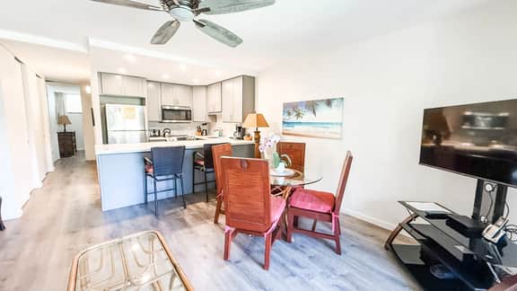 One Bd Grd Fl, AC, wifi, Pool, Hot Tub, C109 - Image 5