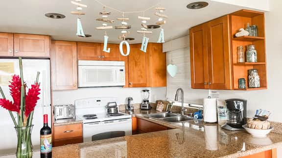 One bd Ocean grd fl, AC, wifi, pool, hot tub  D101 - Image 3