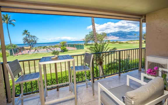 Remodeled One BD Ocean, AC,wifi, pool D202 - Image 3